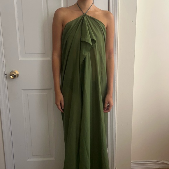 Silk Georgette Halter Dress In Kelly Green - Picture 3 of 3